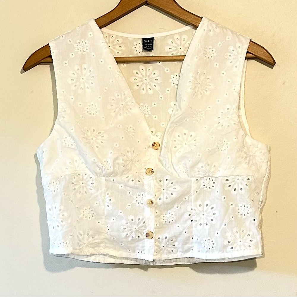 New Cottagecore White Eyelet Button Down Vest